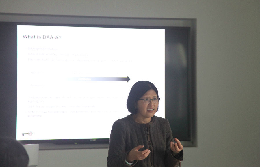 Liqun Chen教授.jpg