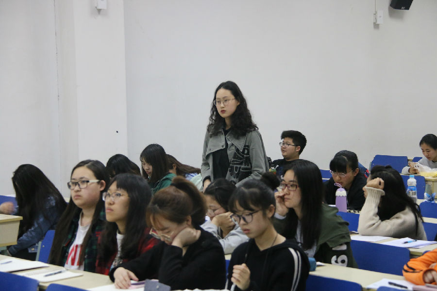同学提问.JPG